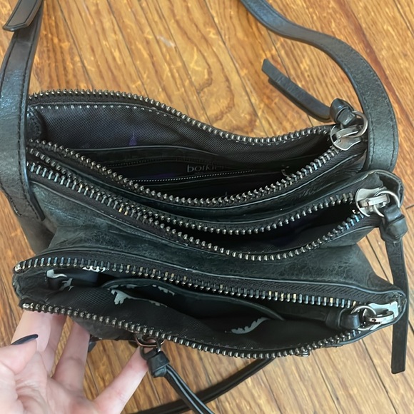 Botkier leather cross body bag with authentication tag - Picture 6 of 12